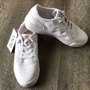 ROXY Canvas shoes size 8 NEW